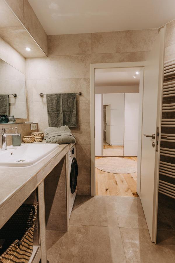 Traber Apartments Im Herzen Leipzigs Balkon Parkplatz Luaran gambar